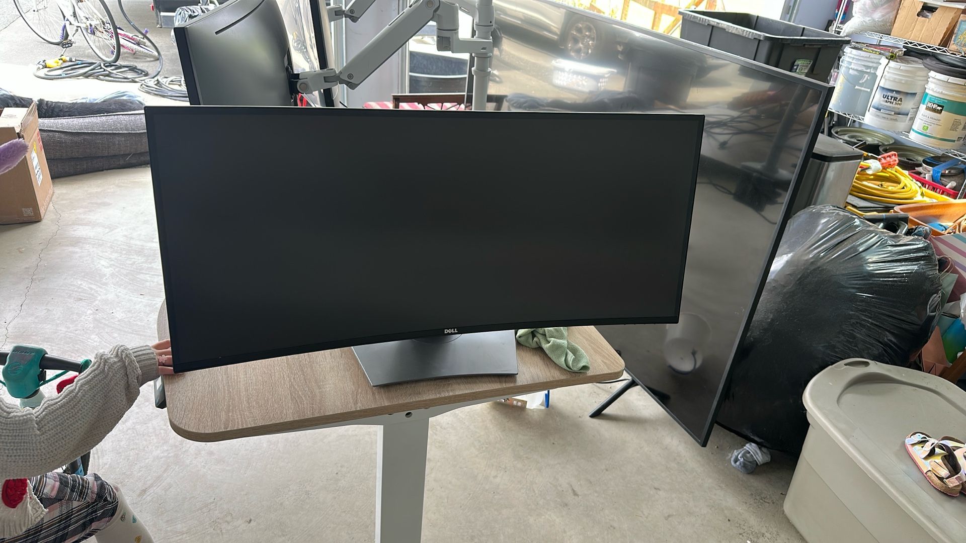 Dell Curved Monitor