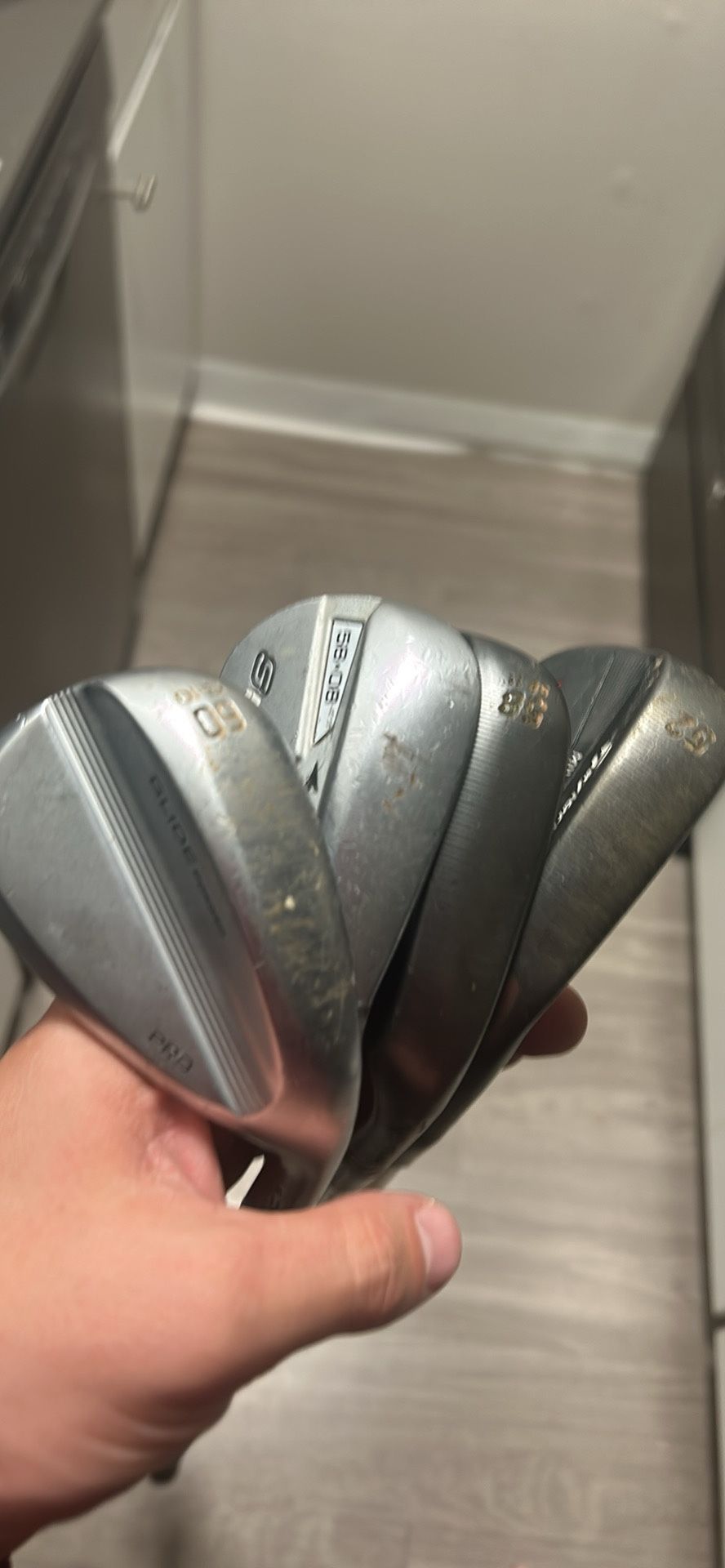 Golf wedges