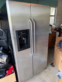 GE Stainless Steel Side-by-Side Refrigerator