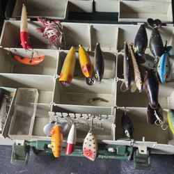 Antique Fishing Lures 