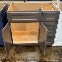 36" Bathroom Vanity $349 (NIC-Pepper - ESC)