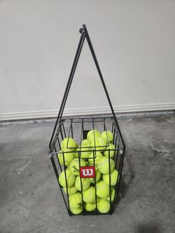 Wilson Tennis Ball Hopper with Tennis Balls