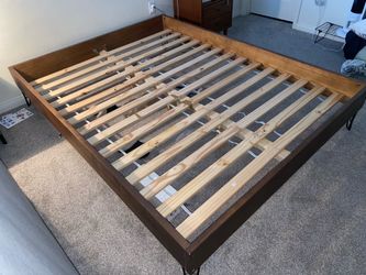 The Grain Wood Furniture Montauk Solid Wood Queen Bed