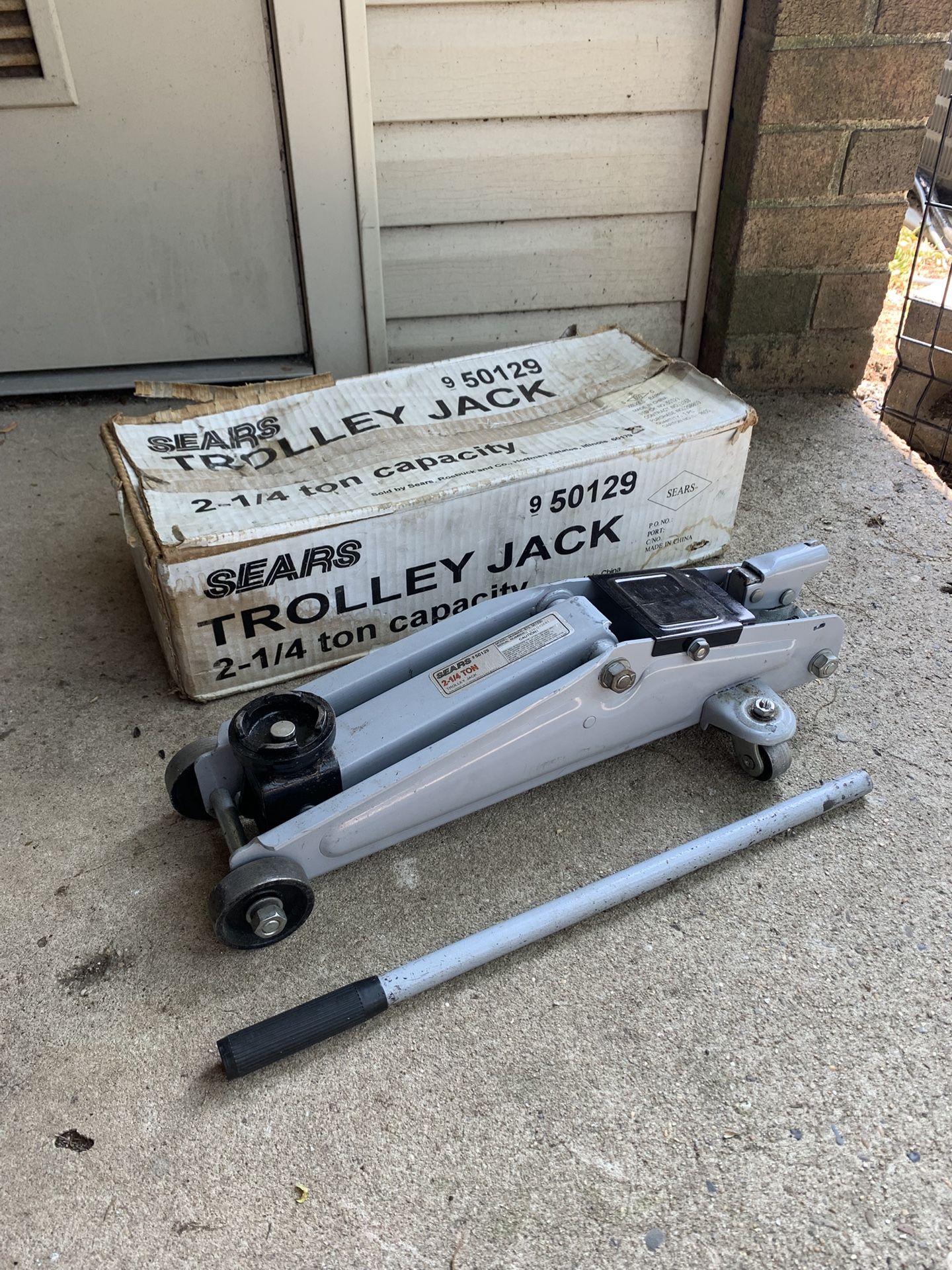 Sears Car Trolley Jack 2 - 1/4 Ton
