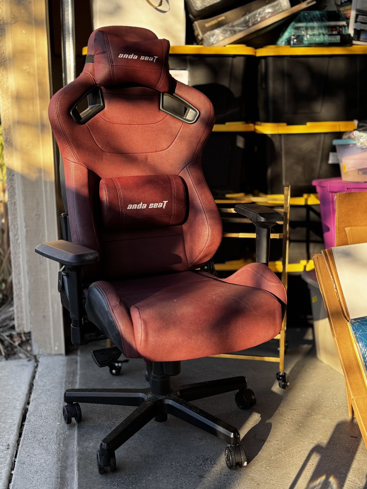 Anda Seat Kaiser Gaming Chair