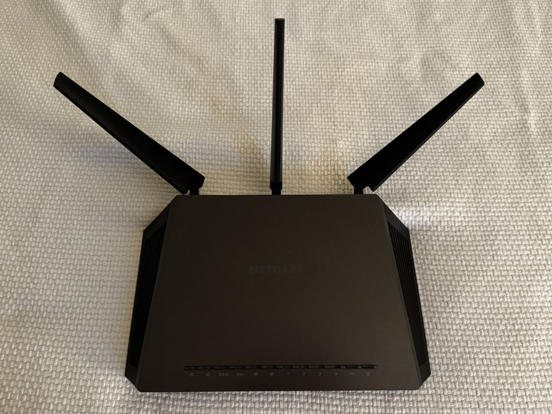 NETGEAR Nighthawk Smart WiFi Router