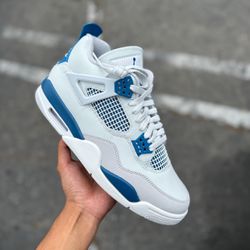 JORDAN 4 MILITARY BLUE 