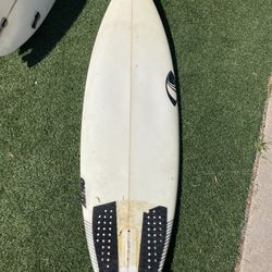 5’8” Surfboard Sharpeye 