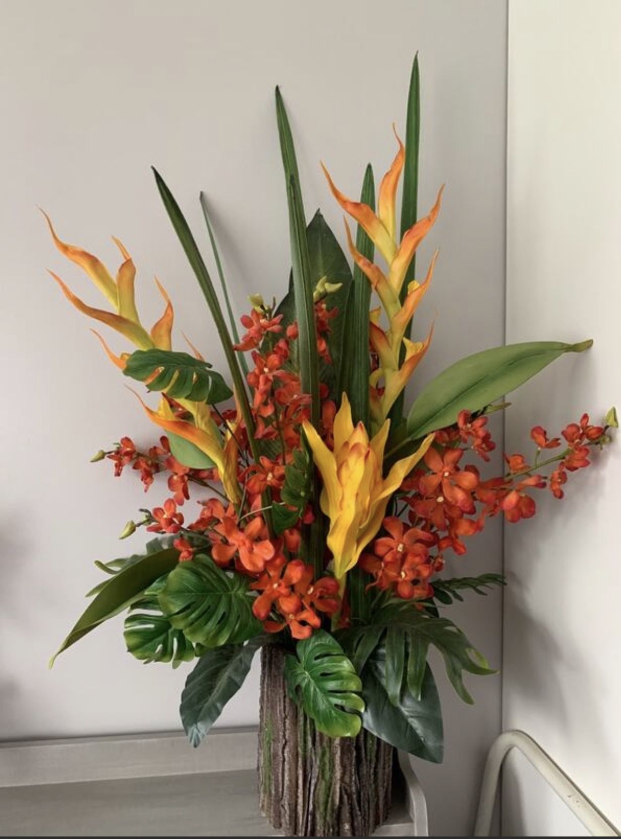 Large flowers arrangement.