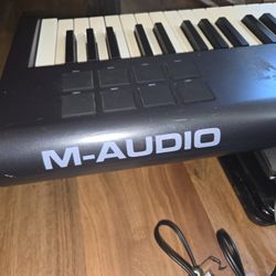 M-Audio Keyboard