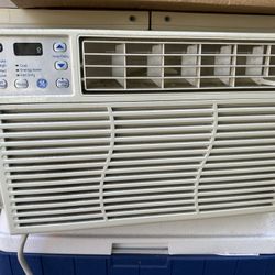 GE Air Conditioner With Remote $80