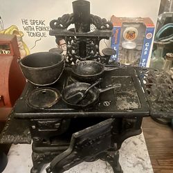 Case Iron  Miniature Antique Salesman Stove