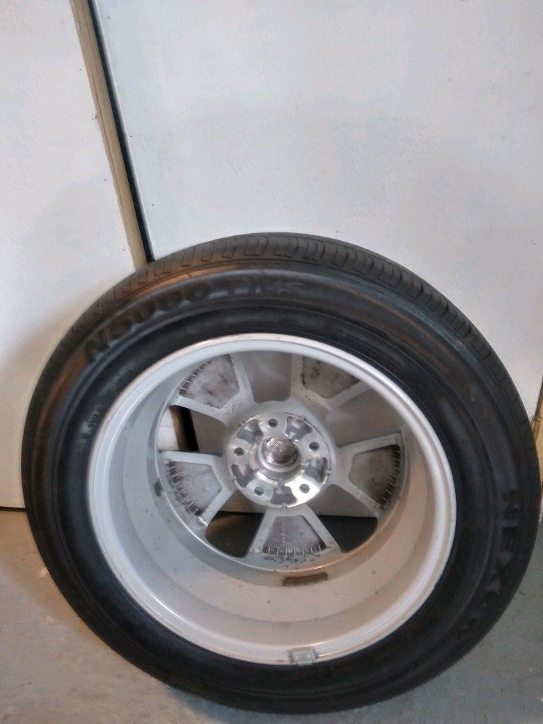 Kia Soul Tire 205/60 R 16 Brand New!