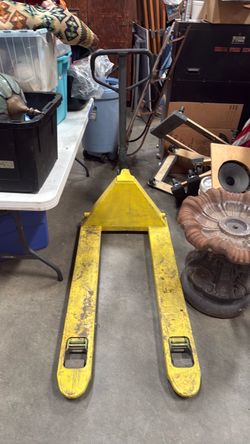 Pallet jack
