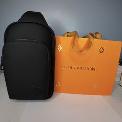 Luxury  men’s chest bag 