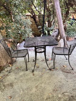 Patio table and chair set
