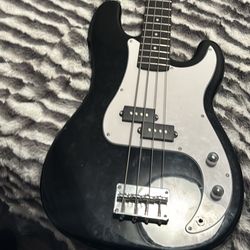 electric bass guitar 