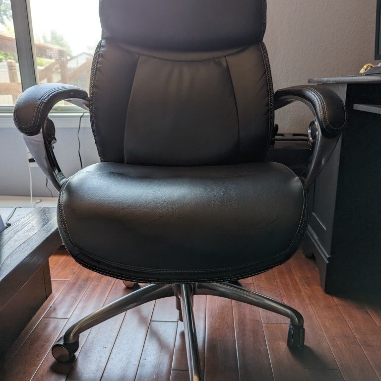 I5000 store serta chair