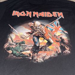 Vintage Iron Maiden T-shirt Size Large