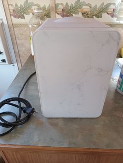 Mini Marble Fridge