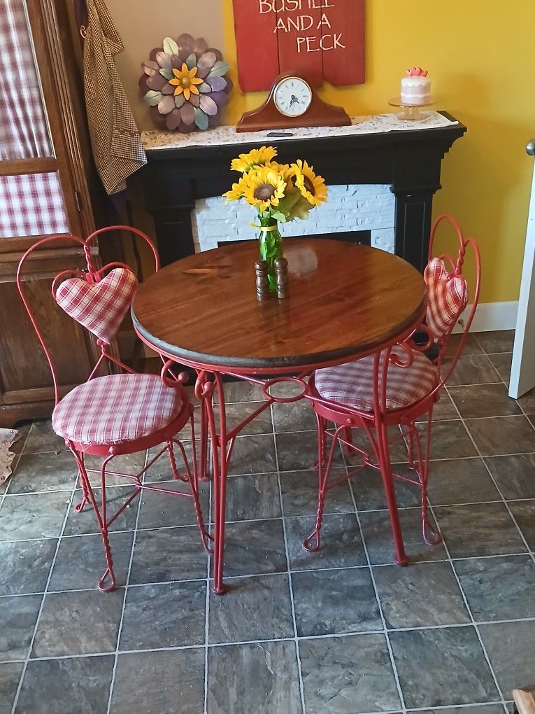 Kitchen Table