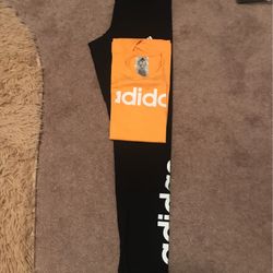 Adidas Set Like New Medium $30
