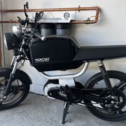 Monday Motorbikes - Electric Gen 7