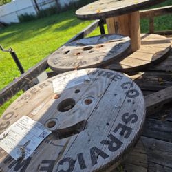 Table Spools Used For Outside Patio Sets