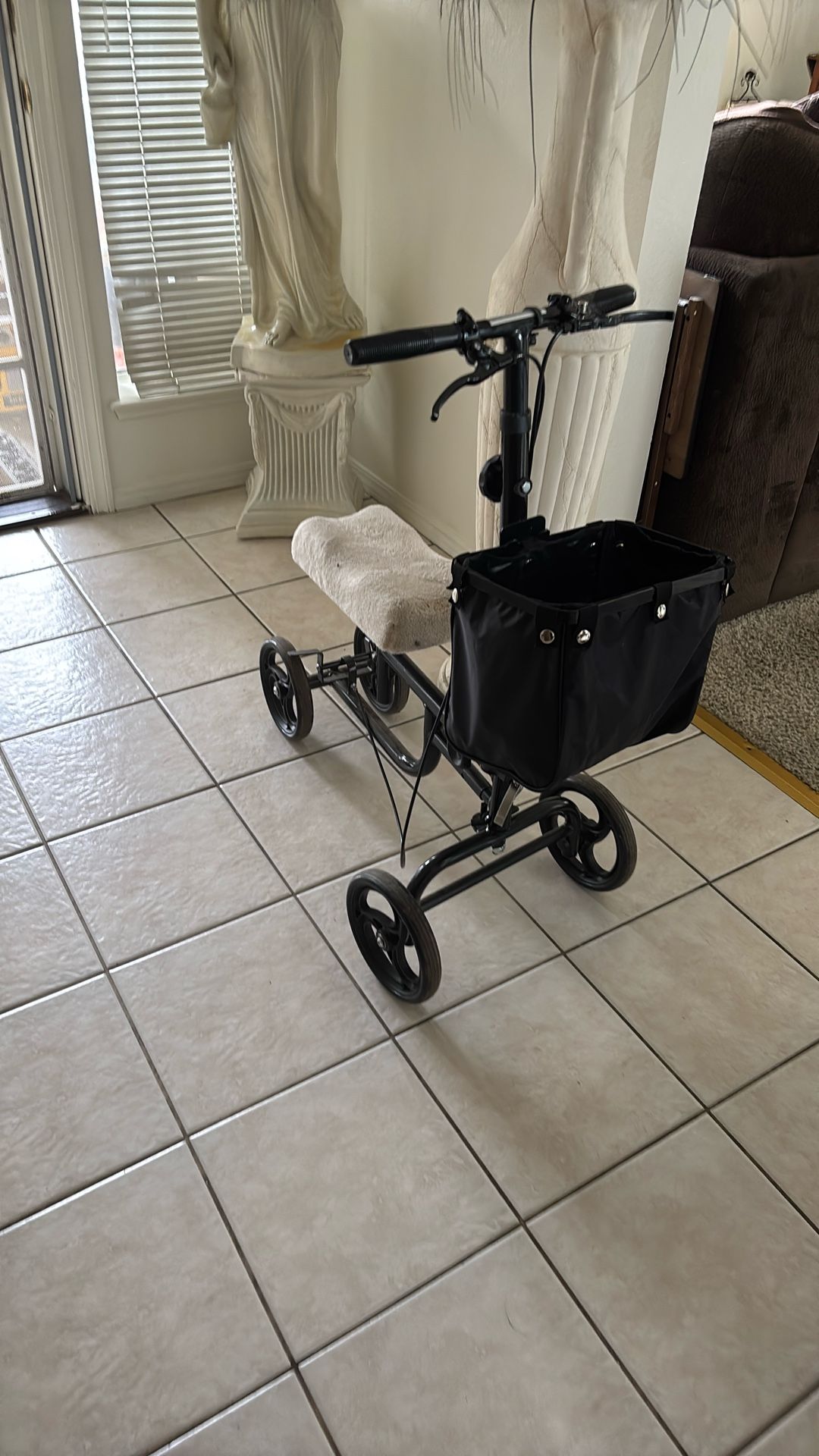 Knee Scooter
