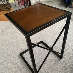 End Tables (set of 2)
