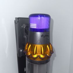 Dyson V15 Submarine Vacuum Cleaner 
