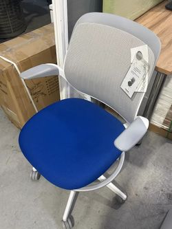 Steelcase Cobi Drafting Stool Chairs – New in Box – From $450 📦 Florida
