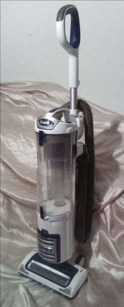 SHARK NAVIGATOR VACUUM LIKE NEW