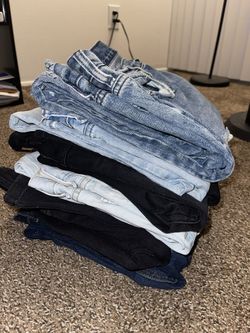 6 Pairs Of Men’s Jeans