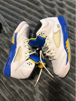 Jordan’s size 6.5 boys