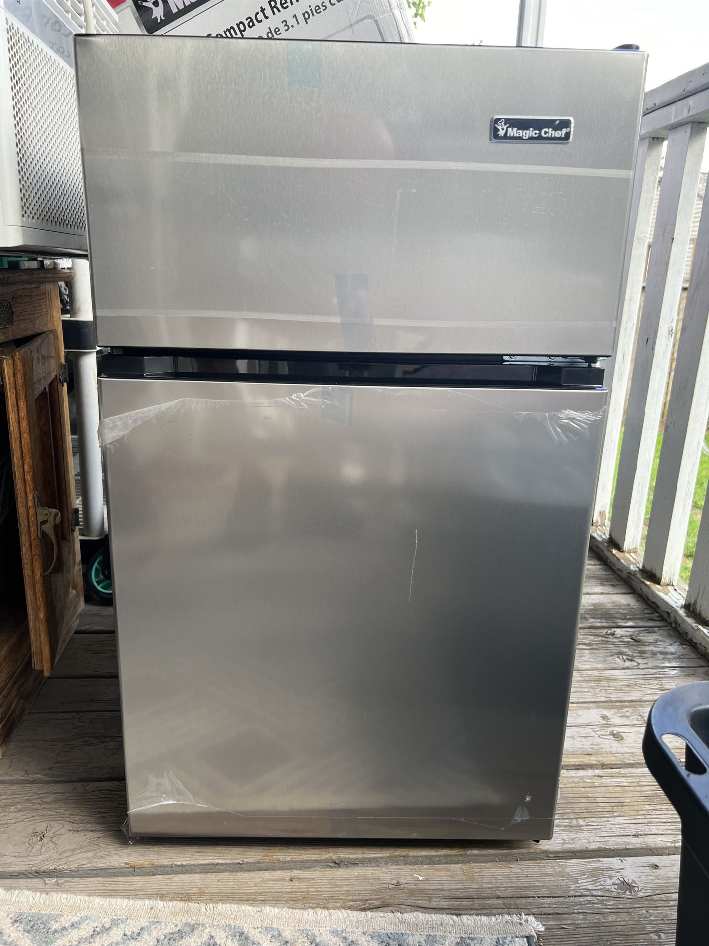 Magic Chef 3.1 Cu. Ft. Compact Refrigerator