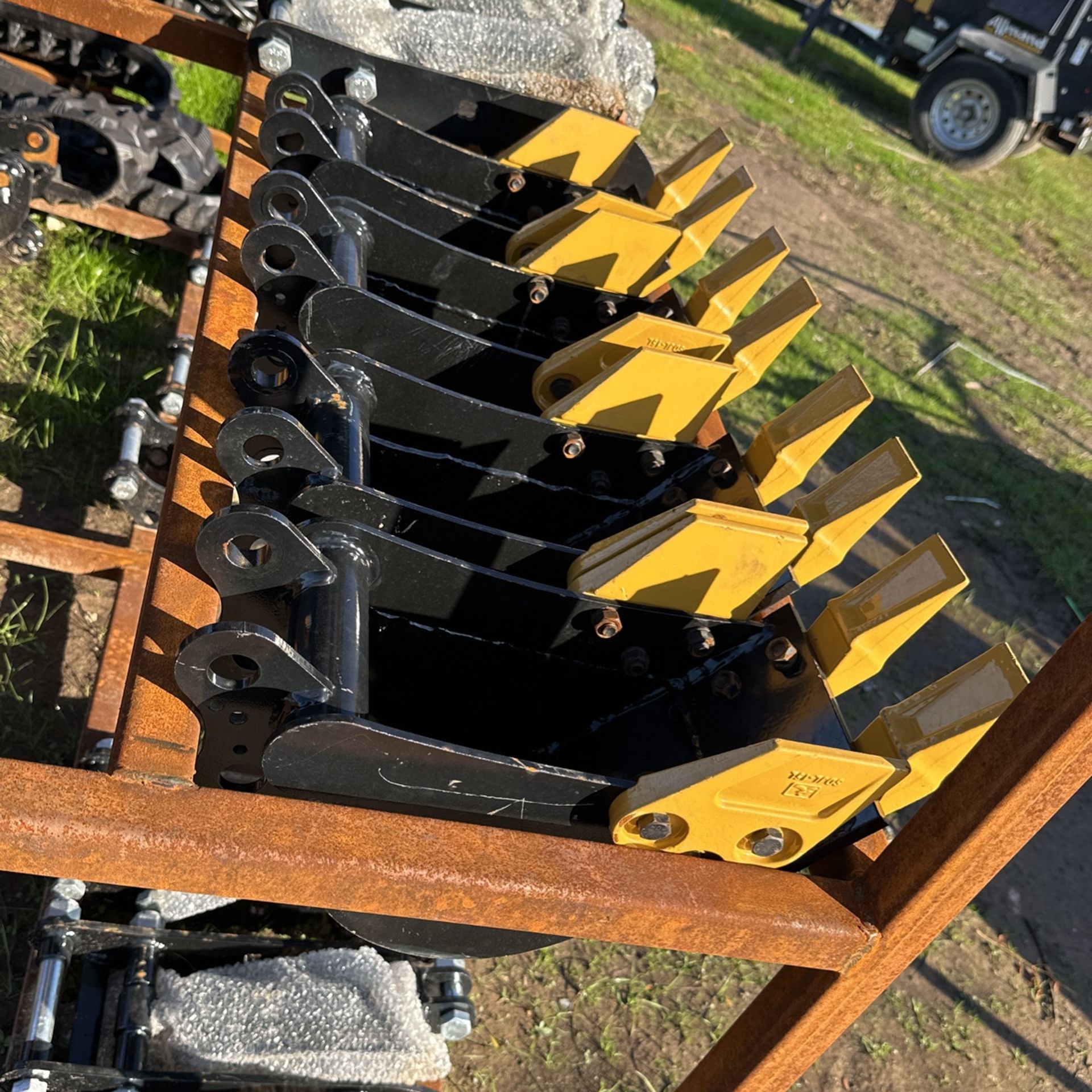 8” Mini Excavator Bucket