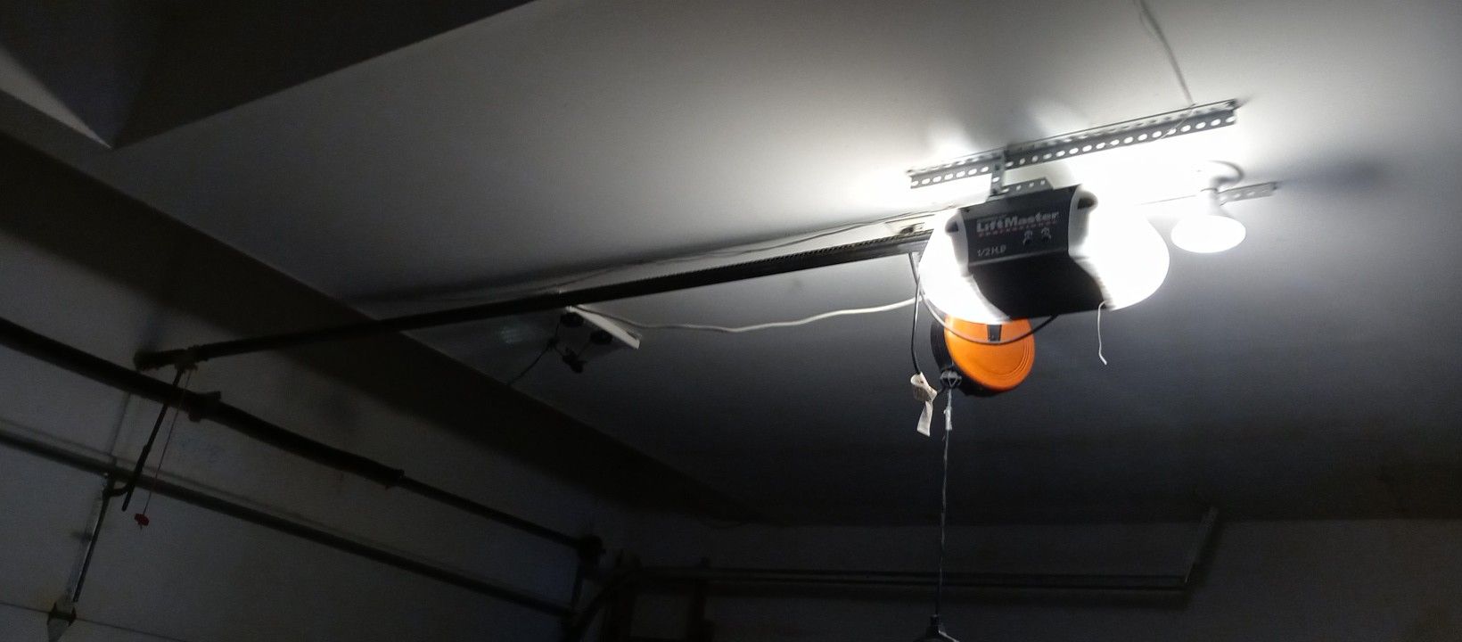 Liftmaster 2 Lights Garage Door Opener 1/2 HP For an 8ft. Door Plus Outside Opener