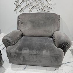Reclinable Sofa