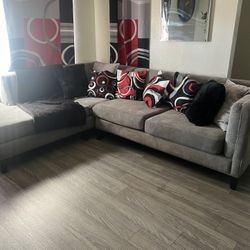 Sectional Couch Like New 