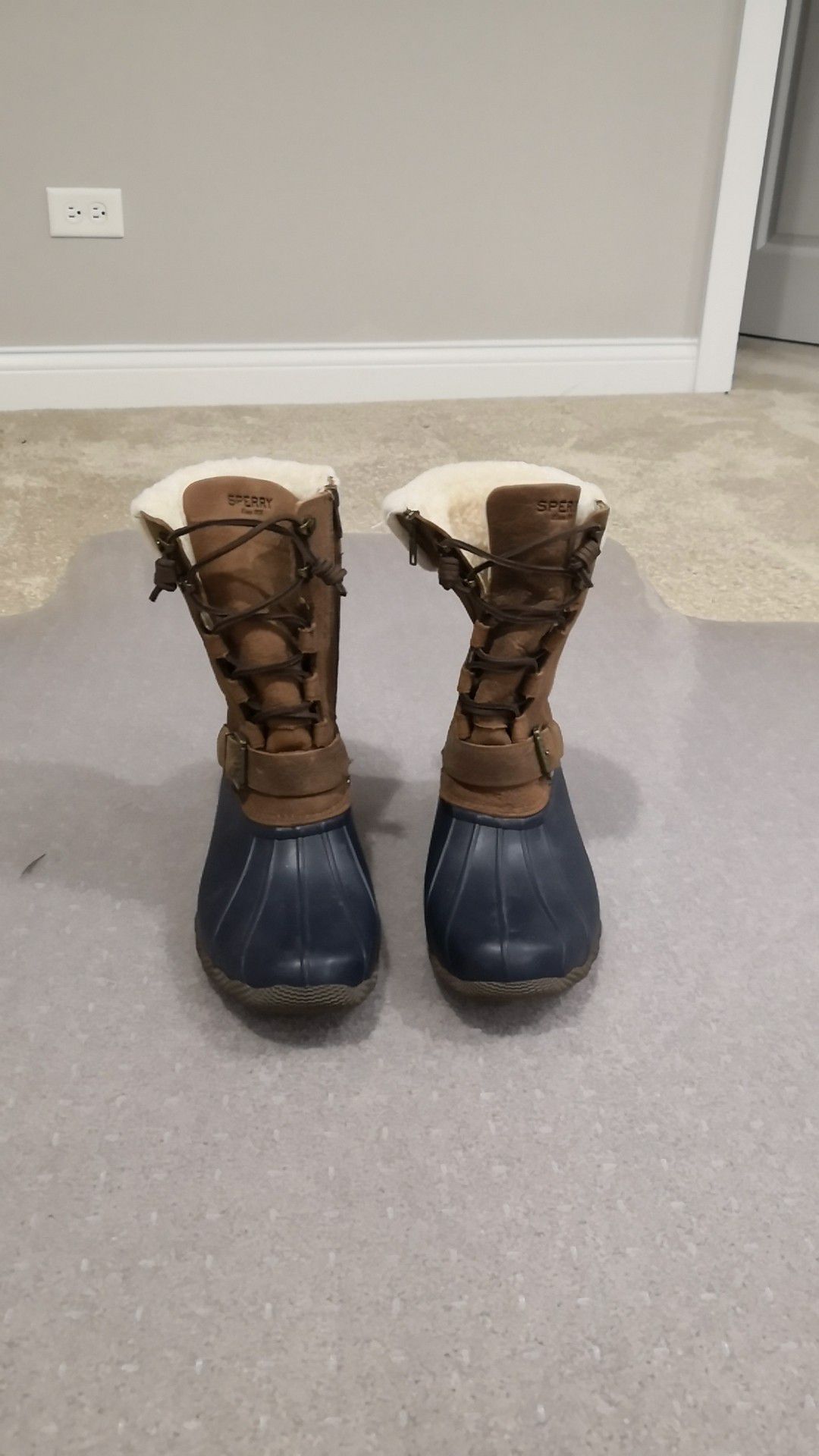 Women's size 10 Sperry Duck boots