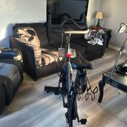 PELOTON Exercise Bike 