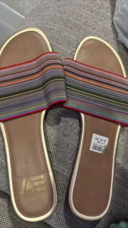 Women’s size 10 sandal