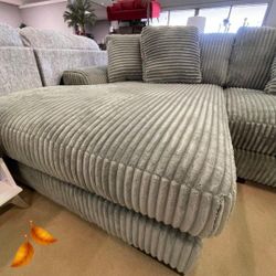 Plush Sectionals Sofas Couchs with İnterest Free Payment Options 