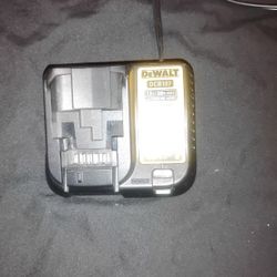 DeWalt 12v/20v Charger 