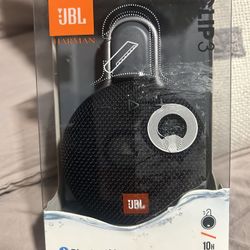 JBL JBLCLIP3BLK Clip 3 Portable Waterproof Wireless Bluetooth Speaker - Black () 
