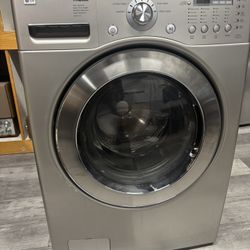 4.5 Cu. Lg Washer Lightly Used 