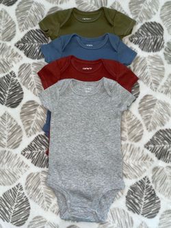 Carter’s 3 month’s baby boy bodysuit