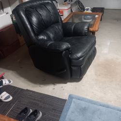 Sweet. Leather Recliner 