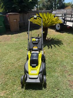 RYOBI
ONE+ HP 18V Brushless 16 in. Cordless Battery Walk Behind Push Lawn Mower with (1) 4.0 Ah Batteries and (1) Charger